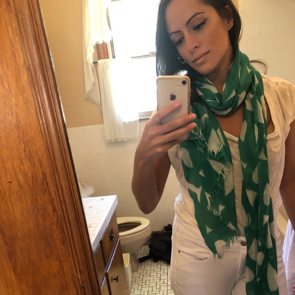 Accessories - Scarf